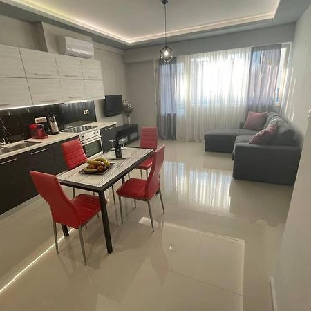 Maxim Deluxe Apartment Nea Alikarnassos Exterior foto