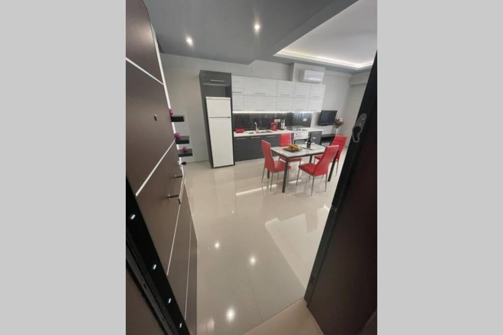 Maxim Deluxe Apartment Nea Alikarnassos Exterior foto